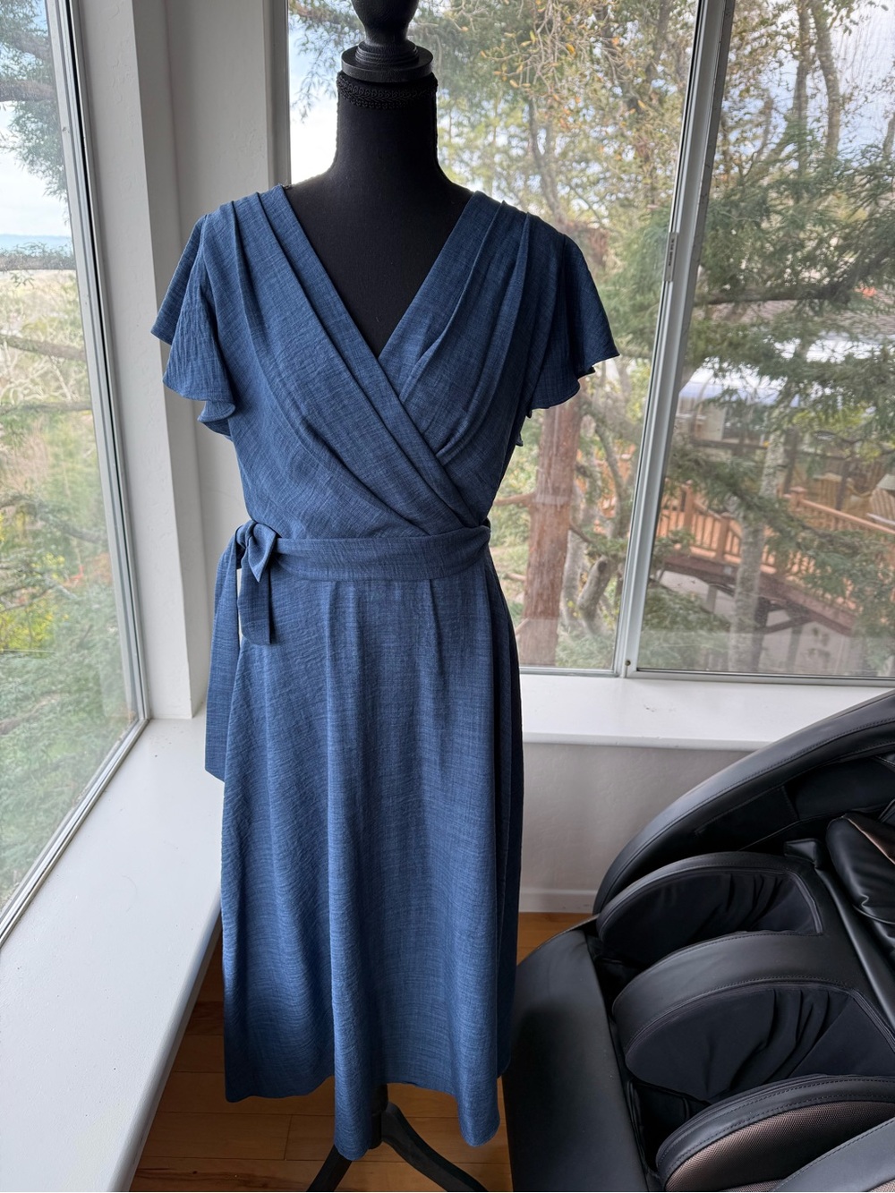 NWOT DKNY Indigo Wrap-Front Midi Dress, size 4